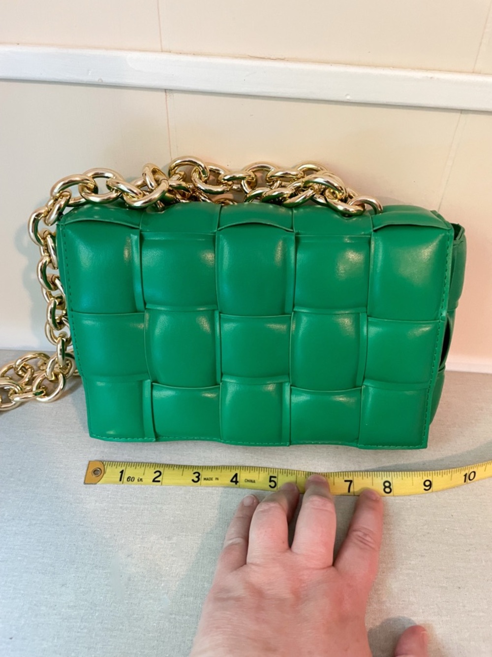 Kelly Green Faux Leather Shoulder Bag with Chunky Gold Link Strap - GUC - Picture 7 of 13